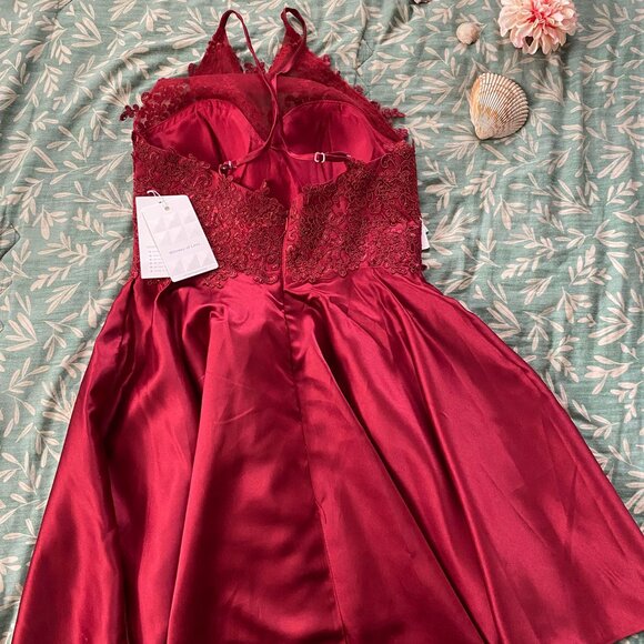 Party drees - Picture 3 of 3